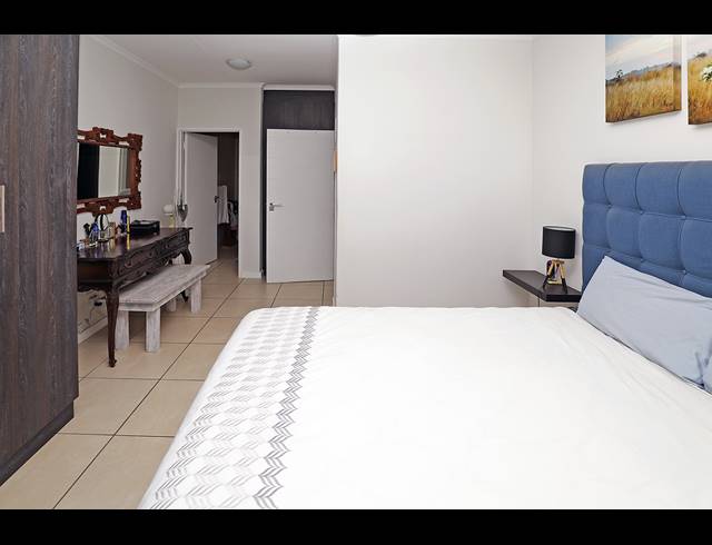 2 BEDROOM APARTMENT FOR SALE IN GREENSTONE HILL